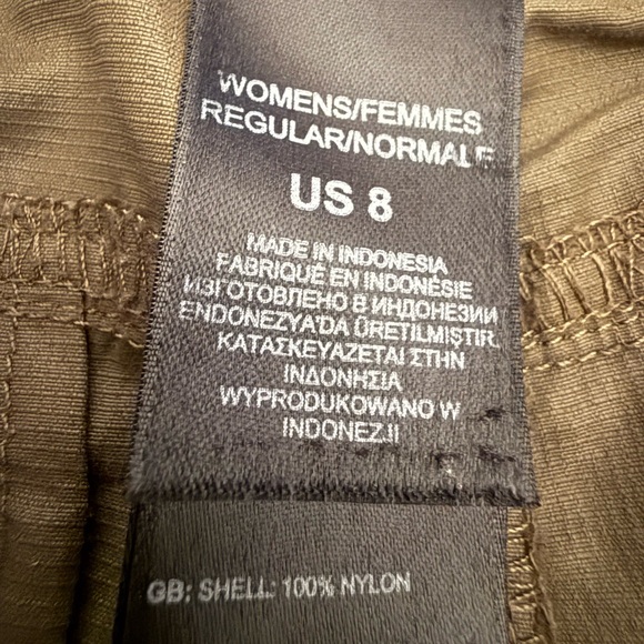 North Face Nylon Capri Hiking Pants Olive Green size 8 - Picture 4 of 8